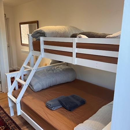 1 Bedroom & Bathroom Dorney Εξωτερικό φωτογραφία