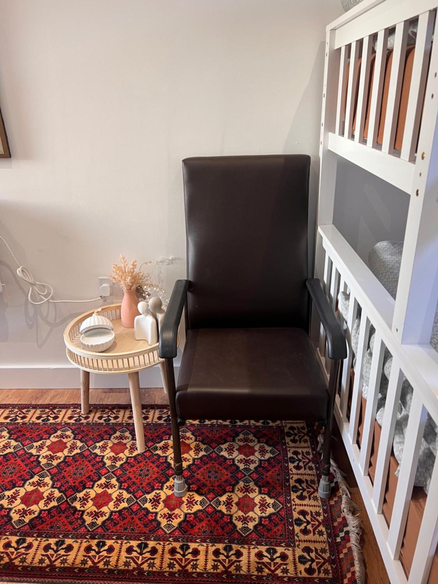 1 Bedroom & Bathroom Dorney Εξωτερικό φωτογραφία